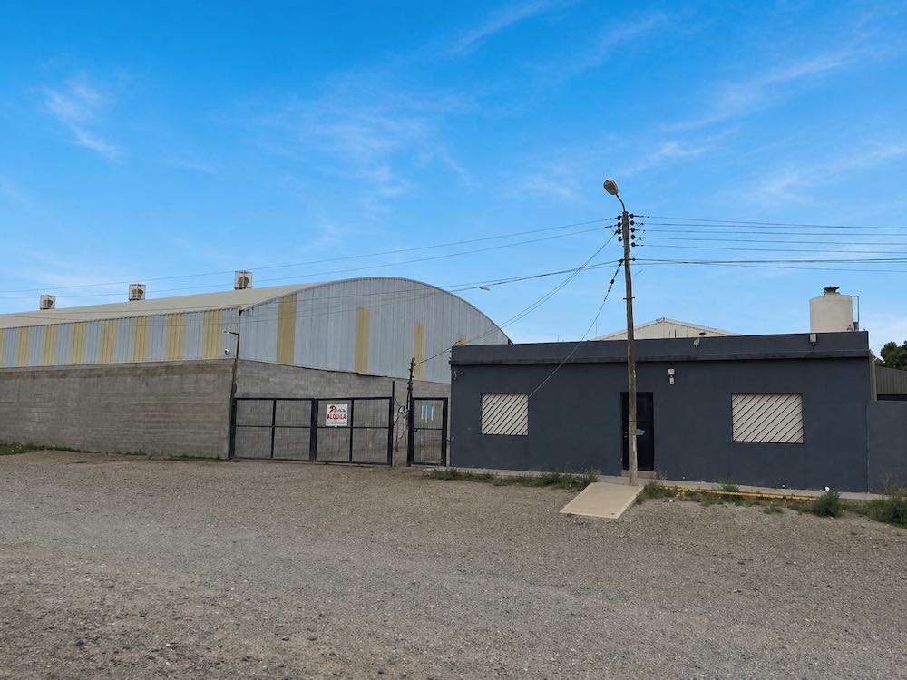 BASE INDUSTRIAL - José Pinedo 380