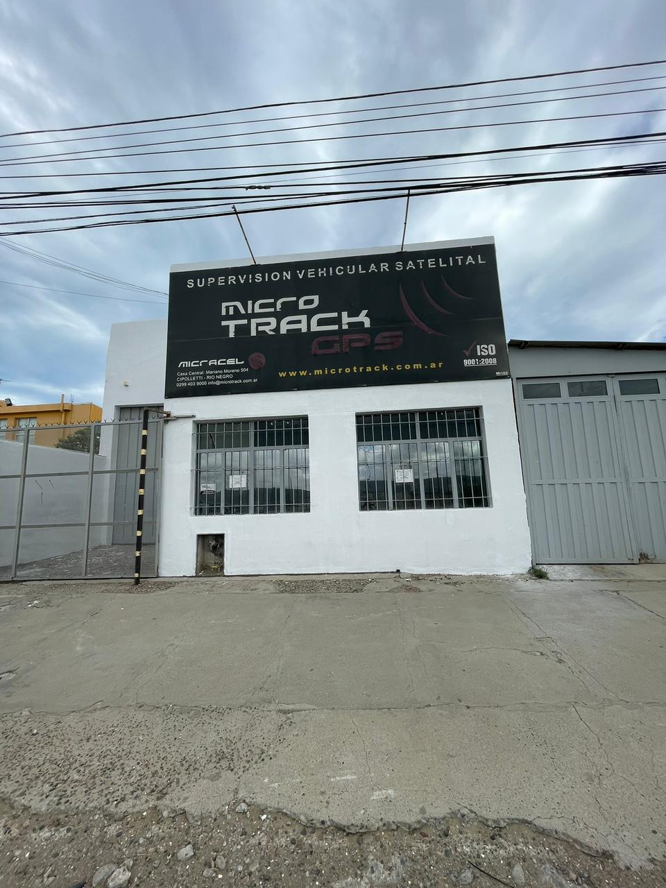 LOCAL - HIPOLITO IRIGOYEN 3596